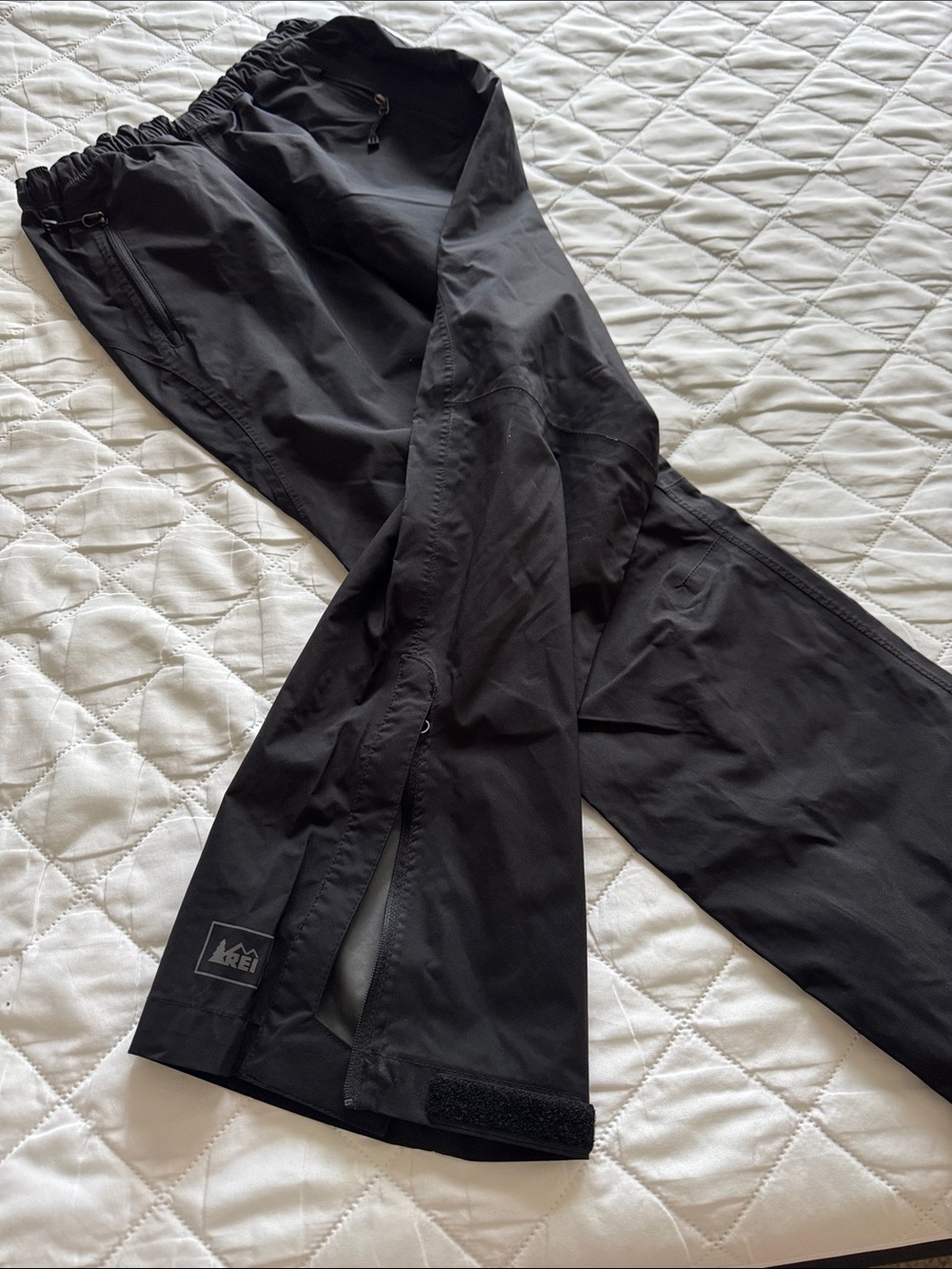 REI Girls' Black Outdoor Elastic Waist Pants with Pink Tag - Picture 3 of 3